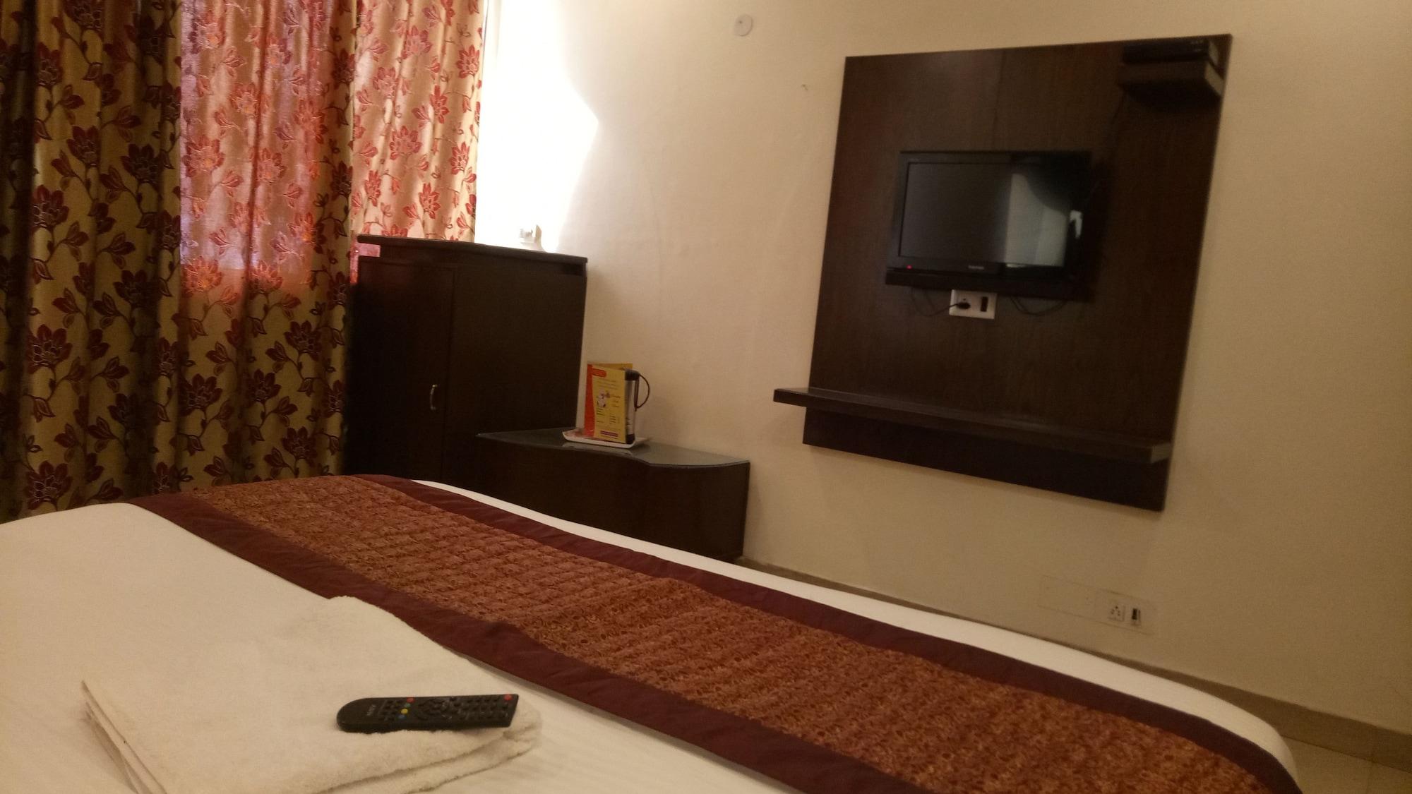 Oyo Flagship Kumar Palace Nowe Delhi Zewnętrze zdjęcie